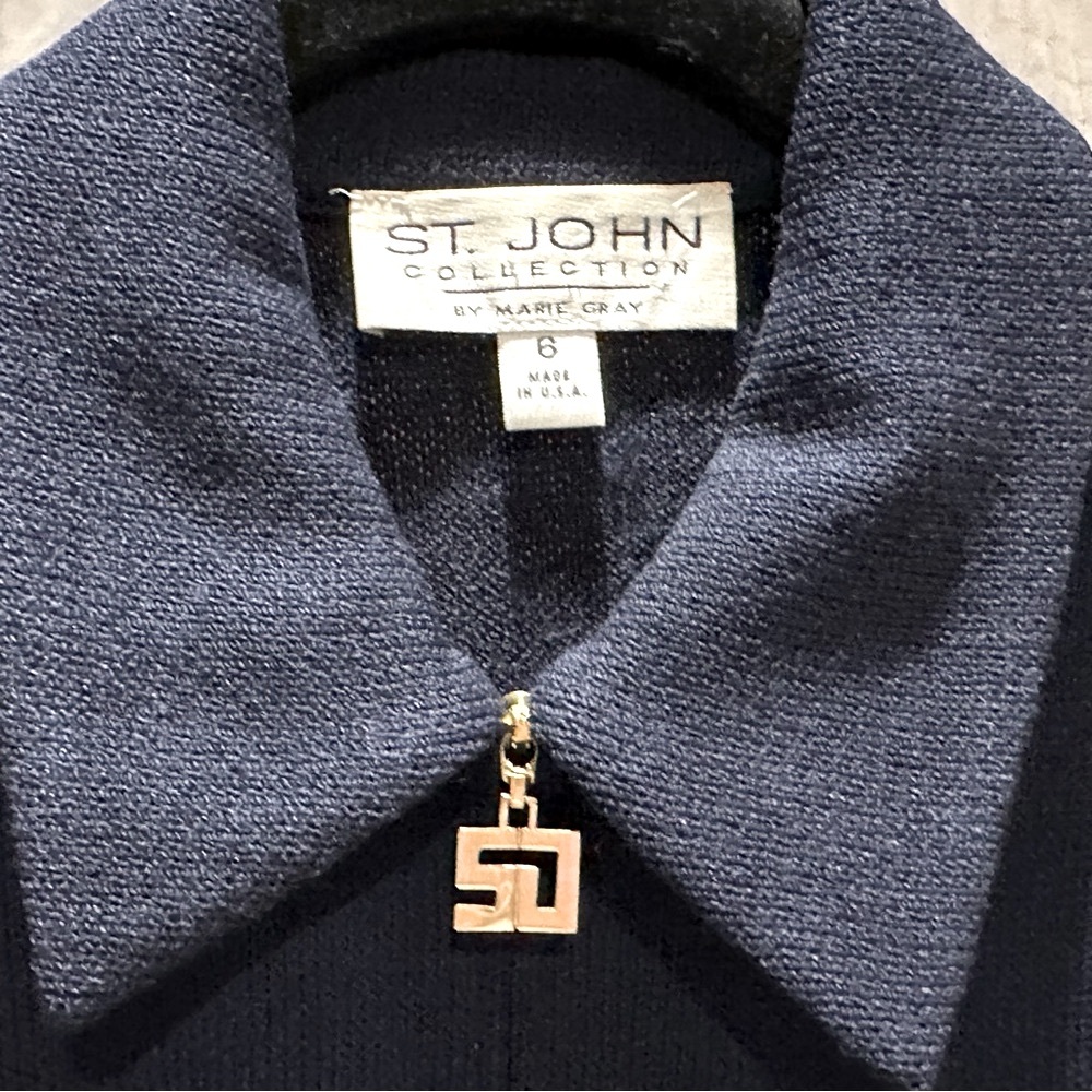 Vintage ST JOHN Collection by Marie Gray Knit Blazer w/Logo Zipper in Navy SZ 6 - Picture 5 of 6